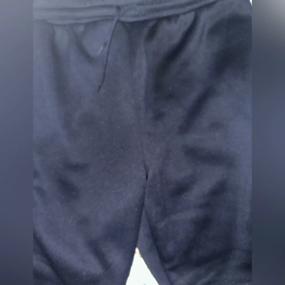 Stylish Black Shorts- NWOT - Picture 2 of 7